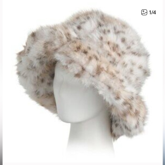 House of Harlow 1960 Accessories - NWT ⚜️🤎⚜️ House of Harlow 1960 Leopard Faux Fur Bucket Hat